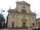 Moncalvo, piazza San Francesco con auto