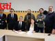 La firma (MerfePhoto)