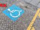I nuovi stalli disabili in via Roero (Merphefoto)