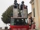 Vigliano: vigili del fuoco intervengono per mettere in sicurezza una croce della chiesa