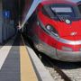 Treni, sciopero nazionale del personale Fs il 23 maggio: orario, chi si ferma
