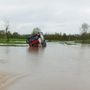 Il camion intrappolato nell'acqua