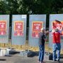Affissioni di manifesti per il Sì