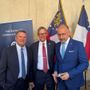 Il sindaco Rasero ritratto con l'ambasciatore (primo da sinistra nell'immagine) e il console USA