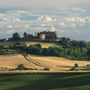 Castello di Montemagno ripreso da Enzo Isaia