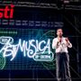 L'assessore Candelaresi sul palco di Asti Musica L'assessore Candelaresi sul palco di Asti Musica