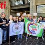 Un sit in delle associazioni ad agosto Un sit in delle associazioni ad agosto