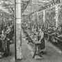Lavoratrici della Way Assauto, riprese da Umberto Ecclesia nel 1936