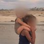 Una delle immagini simbolo dell'esodo da Gaza City