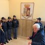 Un mosaico simbolo di amicizia: l'omaggio dell'Anffas alla Polizia di Stato
