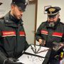 Inseguono un’auto sospetta in corso Casale, trovano pistola e gioielli: arrestato 26enne Inseguono un’auto sospetta in corso Casale, trovano pistola e gioielli: arrestato 26enne