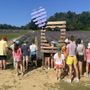 Immagine d'archivio di un gruppo di ragazzi di un centro estivo Immagine d'archivio di un gruppo di ragazzi di un centro estivo