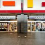 Asti, rapina impropria alla profumeria Douglas del centro commerciale Il Borgo: identificato il presunto autore Asti, rapina impropria alla profumeria Douglas del centro commerciale Il Borgo: identificato il presunto autore