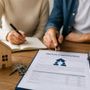 Comprare casa col partner: come si valuta un mutuo cointestato? Comprare casa col partner: come si valuta un mutuo cointestato?
