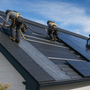Rifacimento tetto con fotovoltaico, una scelta strategica tra protezione dell’edificio e risparmio energetico Rifacimento tetto con fotovoltaico, una scelta strategica tra protezione dell’edificio e risparmio energetico