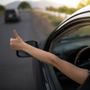 Viaggio in auto oltre i confini, quando i fari e il clacson parlano una lingua diversa