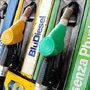 Accise mobili e caro carburante: da domani addio allo sconto sul gasolio Accise mobili e caro carburante: da domani addio allo sconto sul gasolio