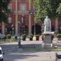 Restituire a piazza Alfieri il suo ruolo di snodo principale della vita cittadina Restituire a piazza Alfieri il suo ruolo di snodo principale della vita cittadina