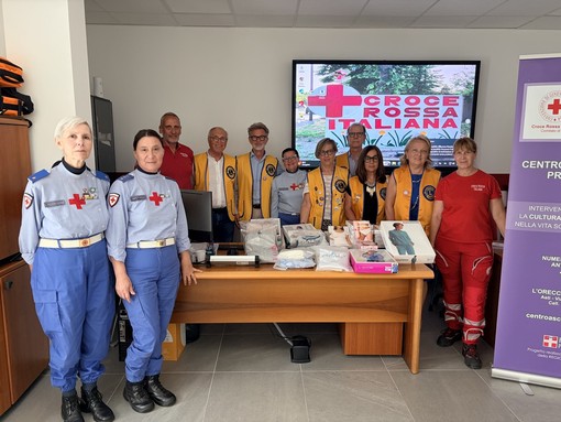 Violenza sulle donne: il Lions Asti Host dona i Kit della Dignità al Centro Antiviolenza provinciale Violenza sulle donne: il Lions Asti Host dona i Kit della Dignità al Centro Antiviolenza provinciale