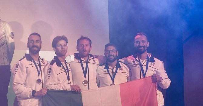 Binello e il team Esercito conquistano il bronzo mondiale e l’argento europeo nel paracadutismo