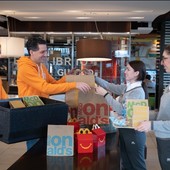 McDonald’s e Banco Alimentare portano 50 pasti caldi a settimana in provincia di Asti