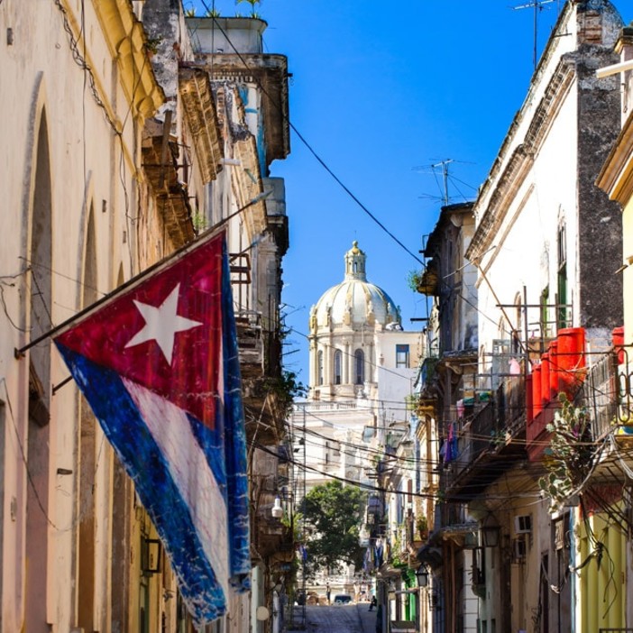 Cuba e filosofia: alla Biblioteca Monticone di Canelli due viaggi da non perdere