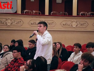 Qualche immagine della mattinata a teatro Qualche immagine della mattinata a teatro