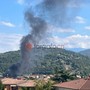 Densa colonna di fumo in centro a Villanova: intervengono i Vigili del Fuoco