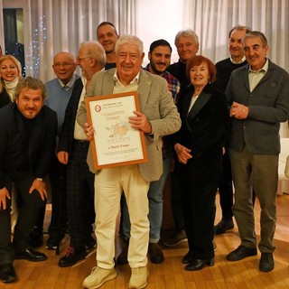 Al Cascinalenuovo di Isola d'Asti il Galletto d'Oro a Mario Fongo
