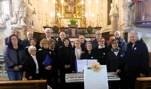 Trentacinque anni di canto condiviso: il coro di Montechiaro d’Asti festeggia con un mini tour tra comunità e fede