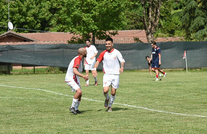 Tris di Haidini e zampata di Benelkhadir: il Moncalvo vince il derby e vola ai play off
