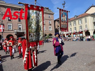 Le foto delle benedizioni di San Secondo e Don Bosco e l' esibizione dell' Asta (Merphefoto e J.Dem.A.) Le foto delle benedizioni di San Secondo e Don Bosco e l' esibizione dell' Asta (Merphefoto e J.Dem.A.)