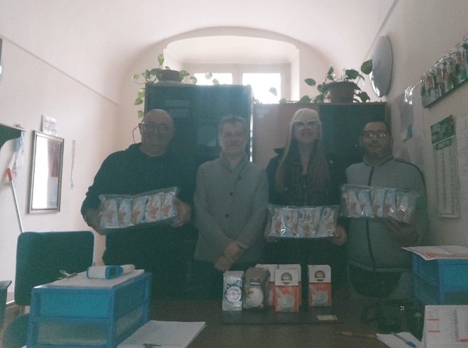 Asti, solidarietà in azione: la consegna mensile delle colazioni al dormitorio Asti, solidarietà in azione: la consegna mensile delle colazioni al dormitorio