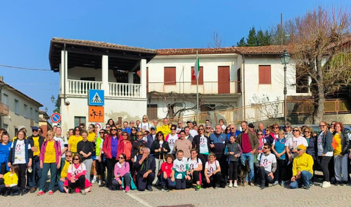 Successo a Montaldo Scarampi per la quarta edizione di "Montaldo in Giallo": inaugurata la panchina rossa contro la violenza sulle donne
