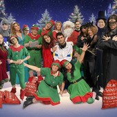 Sos Babbo Natale: il Natale a ritmo di commedia Sos Babbo Natale: il Natale a ritmo di commedia