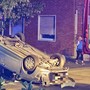 Viale Partigiani bloccato in entrambi i sensi per un'auto ribaltata Viale Partigiani bloccato in entrambi i sensi per un'auto ribaltata
