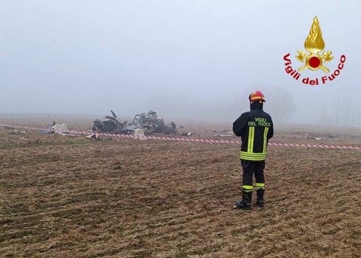 Tragedia aerea, elicottero da Asti si schianta nel Mantovano: morto il pilota