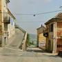 Moncalvo, in via Vittorio Veneto intervento urgente sulla rete fognaria