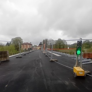 Castelnuovo Belbo, riapre il ponte: torna la normalità per cittadini e pendolari