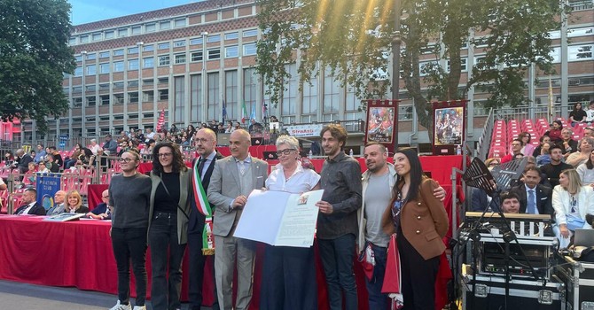 Consegnato agli insigniti l'Ordine di San Secondo: ora la parola alle bandiere