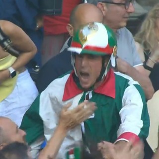 Giovanni Atzeni vince il Palio di Siena