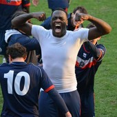 Il “Gigante buono” Kevin Kankam lascia la Pro Villafranca: due stagioni e 27 gol con i Villans