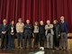 La presidente Luisa Amalberto con il regista Roberto Baracco, insieme a consiglieri, soci e al direttore della Fondazione Ezio Mosso.
