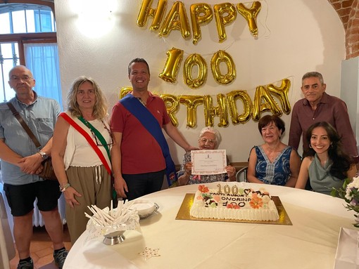 Festeggiati i 100 anni della signora Onorina Castino