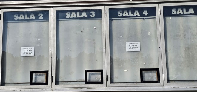Cinelandia, il nubifragio allaga le sale: cinema chiuso dopo il maltempo