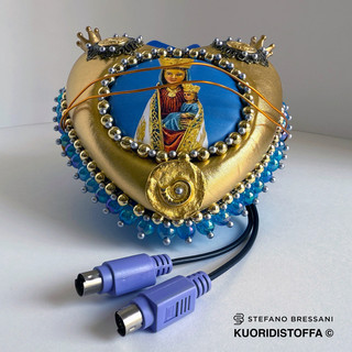 Il Kuoridistoffa di Stefano Bressani al Sacro Monte di Crea: un cuore d'arte affidato alla Madonna