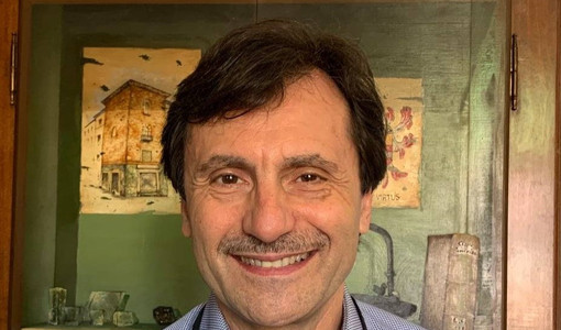 Cristalli che raccontano storie umane: “Umani di cristallo” in anteprima alla Libreria Alberi d’acqua Cristalli che raccontano storie umane: “Umani di cristallo” in anteprima alla Libreria Alberi d’acqua