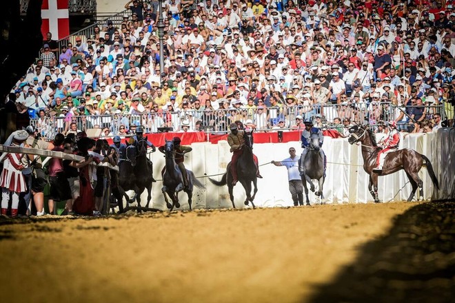 La prima batteria (Filippo Rozzino e Asia Barolo)
