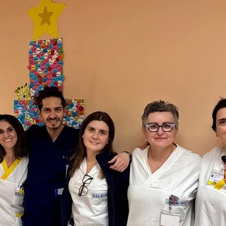 Una rappresentanza dell’equipe di medici, ostetriche, infermiere, puericultrici, Oss in servizio nella giornata del 31 dicembre