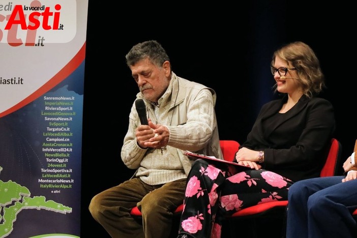 Qualche immagine della mattinata a teatro Qualche immagine della mattinata a teatro